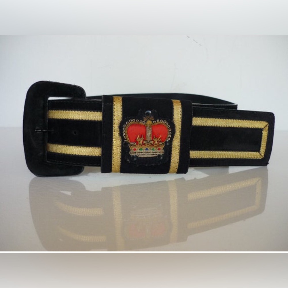 Vintage Karen Kane Crown Belt